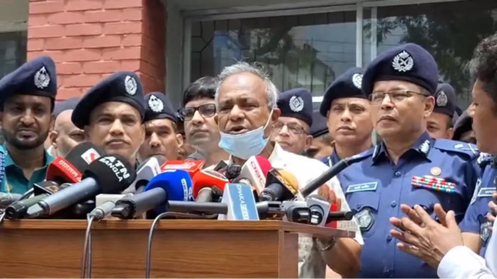 নির্বাচনের পরিবেশ তৈরি শুধু আইনশৃঙ্খলা বাহিনীর কাজ নয় : স্বরাষ্ট্র উপদেষ্টা নির্বাচনের পরিবেশ তৈরি শুধু আইনশৃঙ্খলা বাহিনীর কাজ নয় : স্বরাষ্ট্র উপদেষ্টা