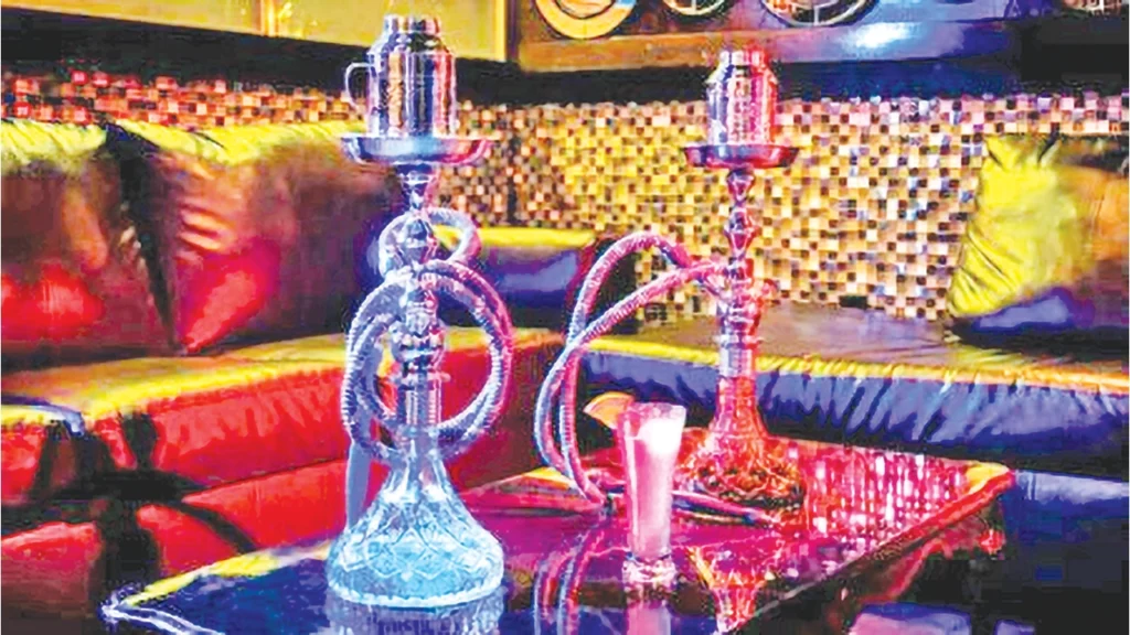 লাইসেন্সের বালাই নেই অলিগলিতে সিসা বার