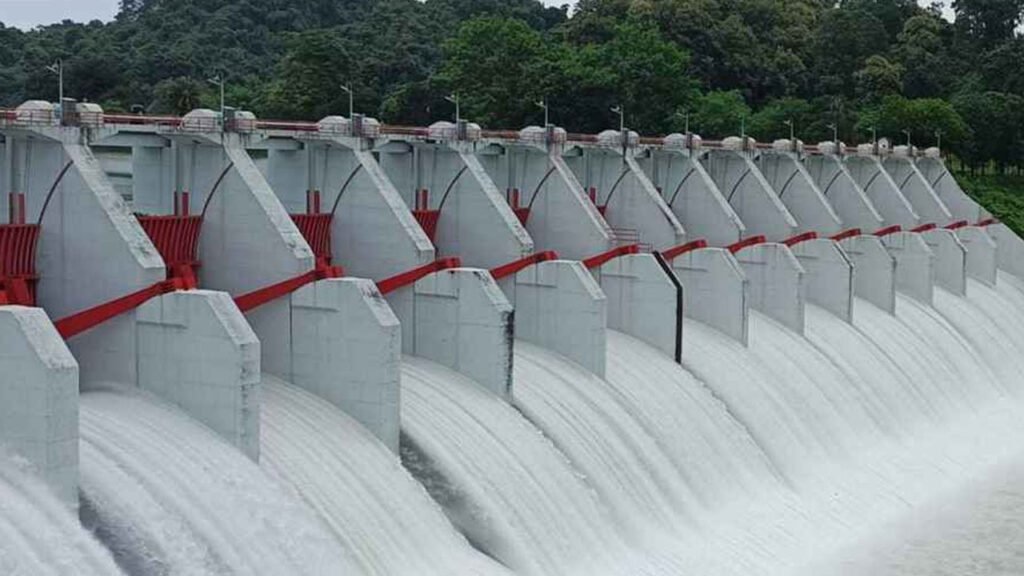 খুলে দেওয়া হলো কাপ্তাই বাঁধের সব জলকপাট খুলে দেওয়া হলো কাপ্তাই বাঁধের সব জলকপাট