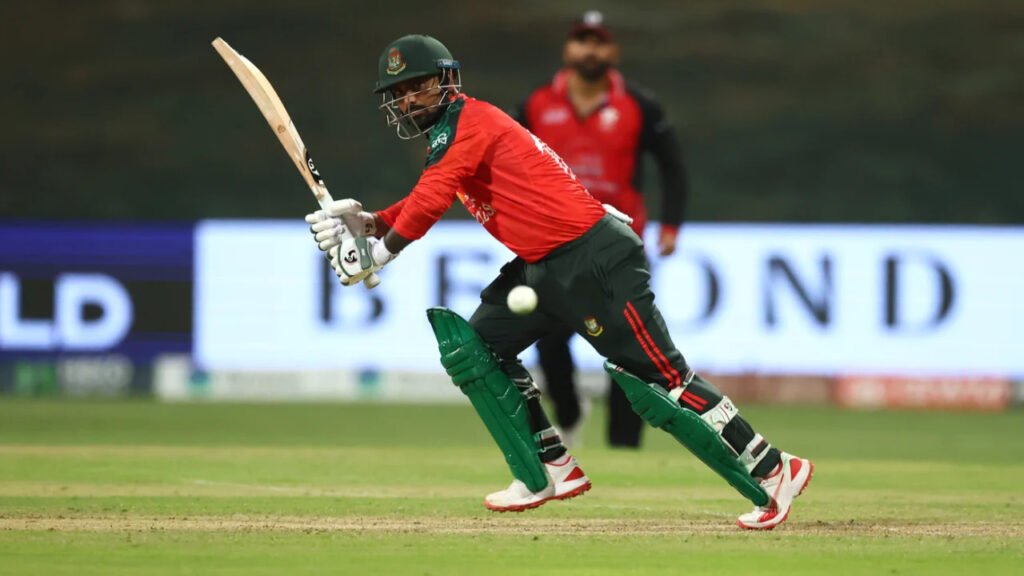 হংকংকে হারানোর দিনে রেকর্ড গড়লেন লিটন হংকংকে হারানোর দিনে রেকর্ড গড়লেন লিটন