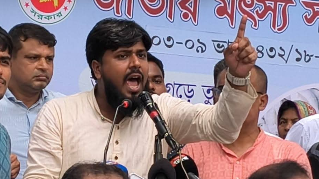 উপদেষ্টাদের চিকিৎসা নিতে হবে দেশেই : আরিফ উপদেষ্টাদের চিকিৎসা নিতে হবে দেশেই : আরিফ
