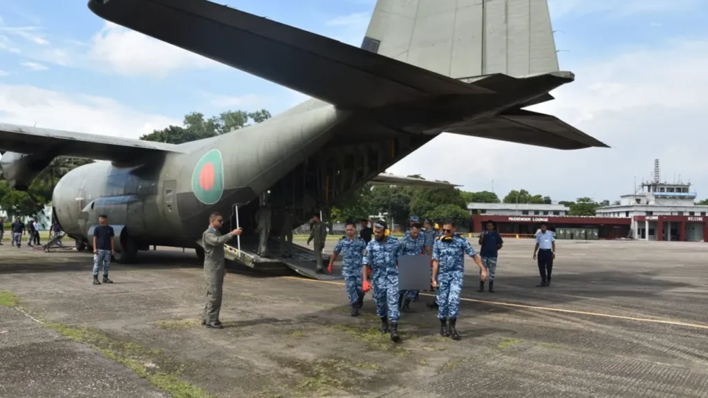 চট্টগ্রামে বাংলাদেশ ও যুক্তরাষ্ট্র বিমানবাহিনীর যৌথ মহড়া চট্টগ্রামে বাংলাদেশ ও যুক্তরাষ্ট্র বিমানবাহিনীর যৌথ মহড়া