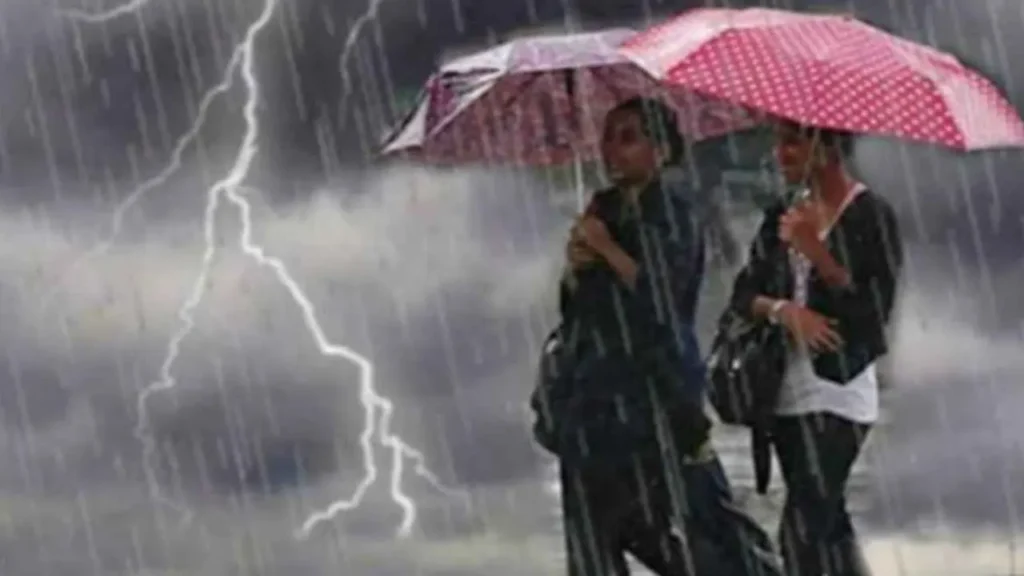 ভারী বৃষ্টি ও বজ্রপাত নিয়ে টানা ৫ দিনের পূর্বাভাস