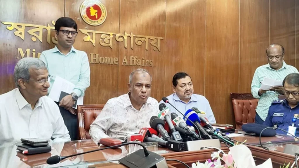 সাম্প্রদায়িক সম্প্রীতি নষ্টের ষড়যন্ত্র নস্যাৎ করেছে সরকার : স্বরাষ্ট্র উপদেষ্টা সাম্প্রদায়িক সম্প্রীতি নষ্টের ষড়যন্ত্র নস্যাৎ করেছে সরকার : স্বরাষ্ট্র উপদেষ্টা