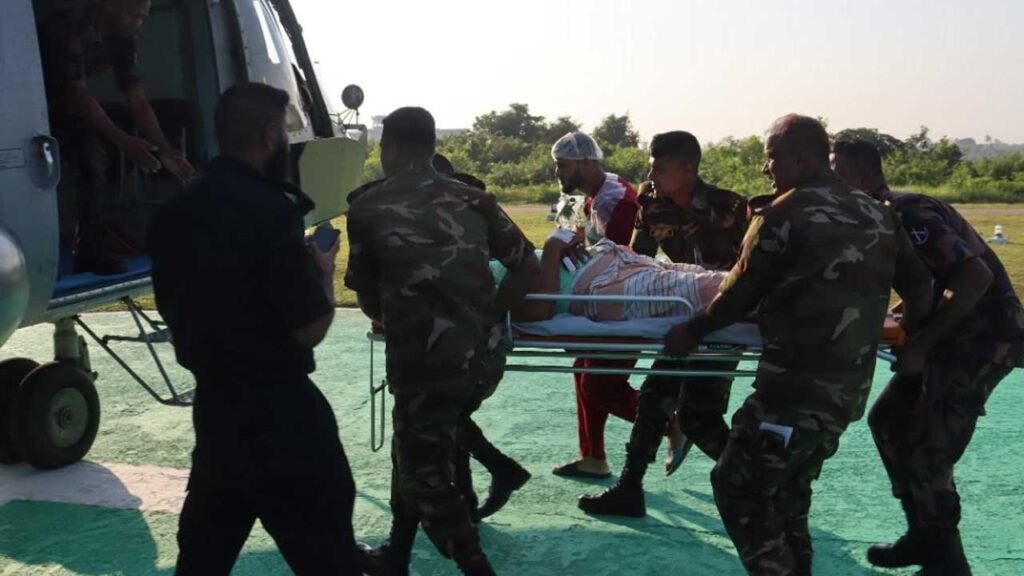 মাইন বিস্ফোরণে আহত বিজিবি সদস্যকে ঢাকা সিএমএইচে স্থানান্তর