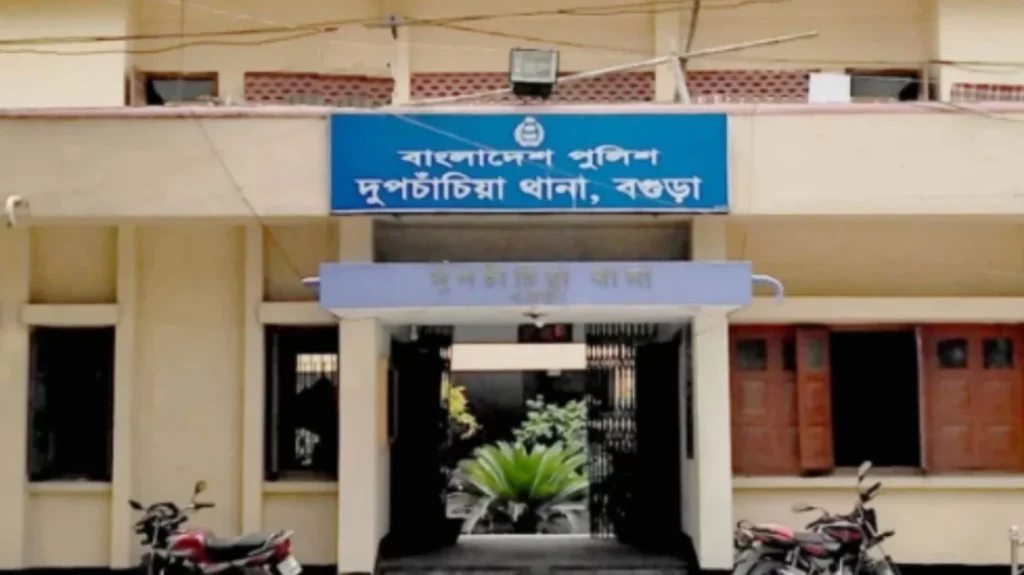 পরিবারের সবাইকে বেঁধে ডাকাতি, বাধা দিতে গিয়ে প্রাণ হারালেন বৃদ্ধ পরিবারের সবাইকে বেঁধে ডাকাতি, বাধা দিতে গিয়ে প্রাণ হারালেন বৃদ্ধ