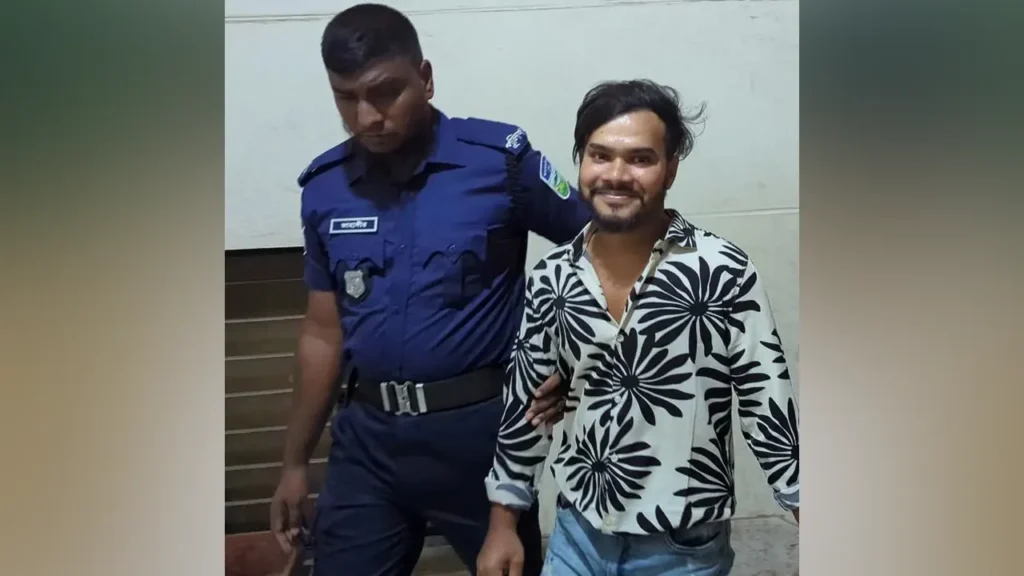 ‘আল্লাহ, তুই দেহিস’ সেই বৃদ্ধের চুল কেটে দেওয়ার ঘটনায় আরও এক আসামি গ্রেপ্তার
