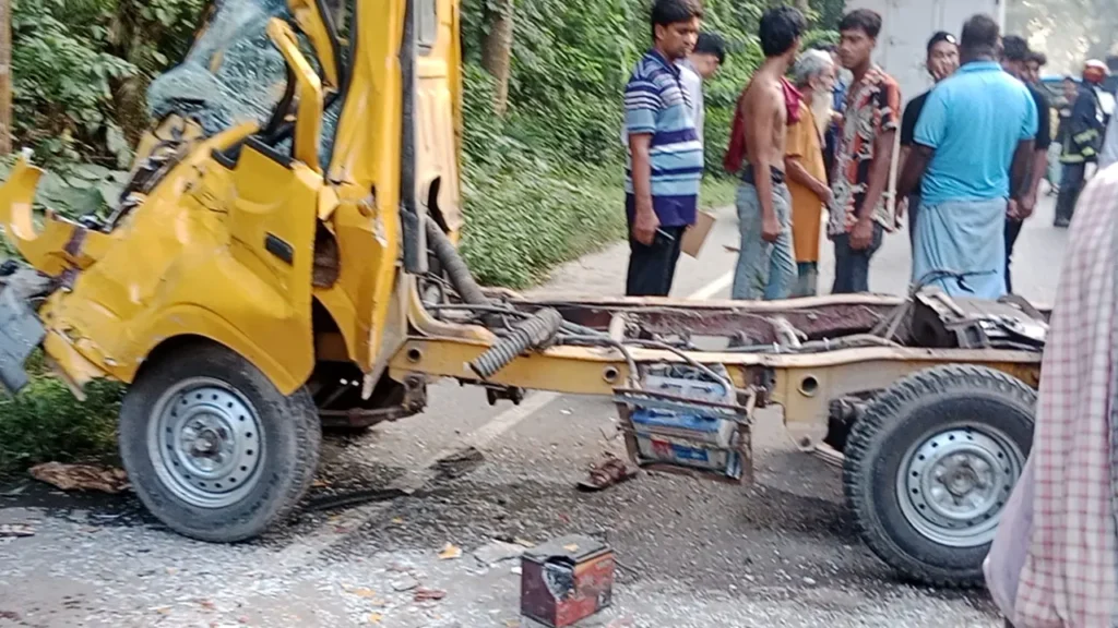 টাঙ্গাইলে ত্রিমুখী সংঘর্ষে নিহত ৪