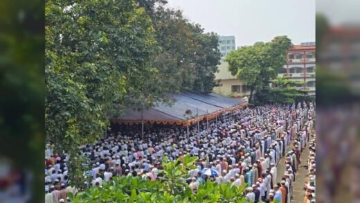 মায়ের কবরের পাশে শেষ শয্যা নিলেন হারুন আল রশিদ