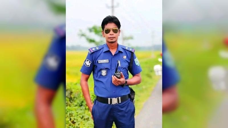 নারী কেলেঙ্কারির অভিযোগে ট্রাফিক সার্জেন্ট ক্লোজড