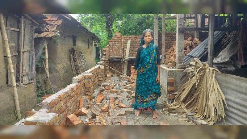 তালার বাগমারায় প্রতিবন্ধীর ঘর ভাঙচুরের অভিযোগ 