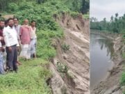 চাড়ালকাটা নদীর ভাঙনে দিশেহারা মানুষ, ইউএনও'র পরিদর্শন