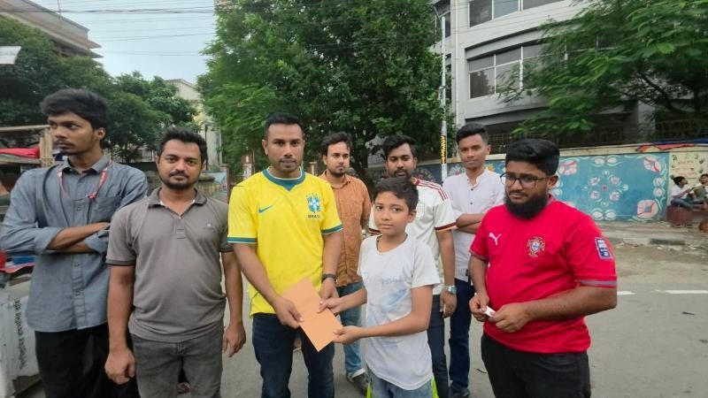 অসহায় সাদ্দামের পাশে জবি ছাত্রদল নেতা শাহরিয়ার