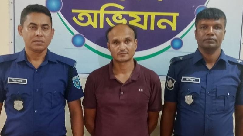 মাদকসহ সাবেক ছাত্রলীগ সভাপতি গ্রেফতার