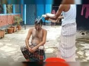 দুধ দিয়ে গোসল করে রাজনীতি ছাড়লেন বিএনপি কর্মী