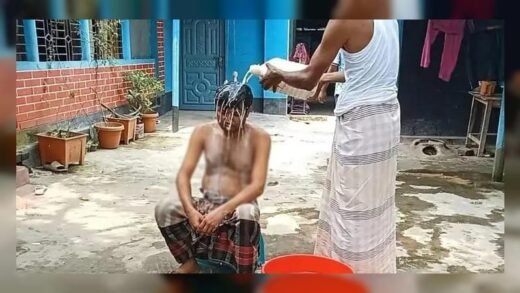 দুধ দিয়ে গোসল করে রাজনীতি ছাড়লেন বিএনপি কর্মী