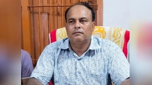 গভীর রাতে নারীসহ ইউপি চেয়ারম্যান আটক
