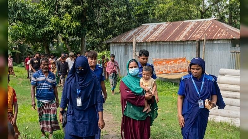 গাইবান্ধায় হানিট্র্যাপ চক্রের আস্তানায় অভিযান, নারীসহ তিনজন গ্রেফতার