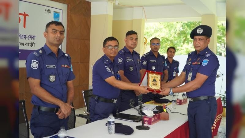 রাজবাড়ী জেলার শ্রেষ্ঠ অফিসার ইনচার্জ নির্বাচিত হলেন মঈনুল ইসলাম