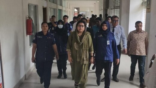 পঞ্চগড়ে সাবেক এমপির স্ত্রী অবসরপ্রাপ্ত মেজর কাজী মৌসুমী জেল হাজতে প্রেরন