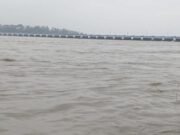তিস্তার পানি কমলেও কাটেনি অববাহিকার পানির টান