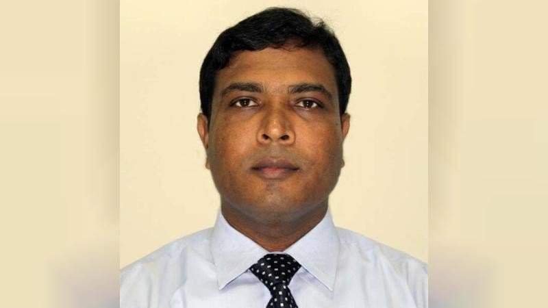 মাংস উৎপাদনকারী নতুন মুরগীর জাত উদ্ভাবন করলেন বাকৃবি গবেষক