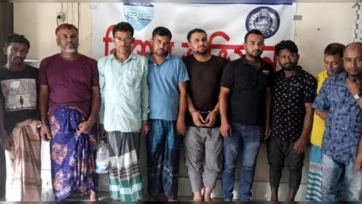 কুমিল্লায় ওয়ার্ড আ. লীগ সভাপতিসহ ৯ জুয়াড়ি আটক