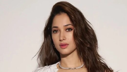 তামান্নার খোলামেলা ভিডিও ভাইরাল, উত্তাল নেটদুনিয়া!