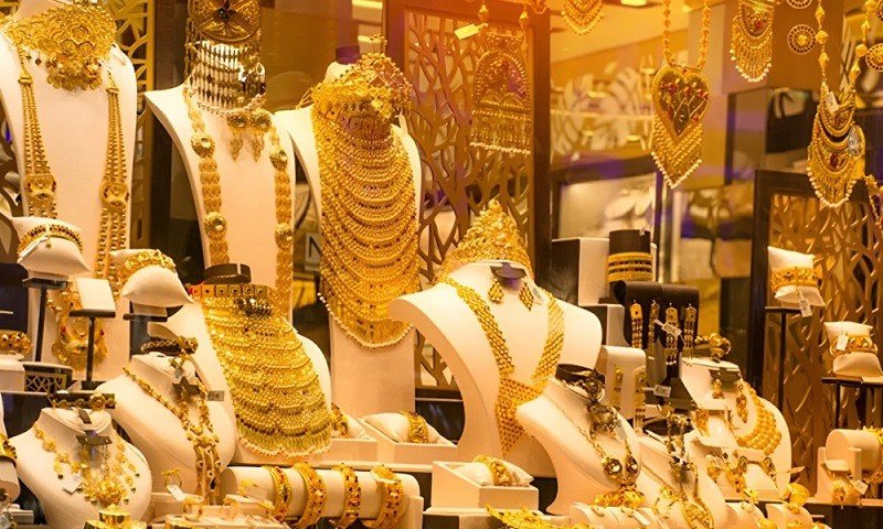 দেশে স্বর্ণের দাম আরও কমল