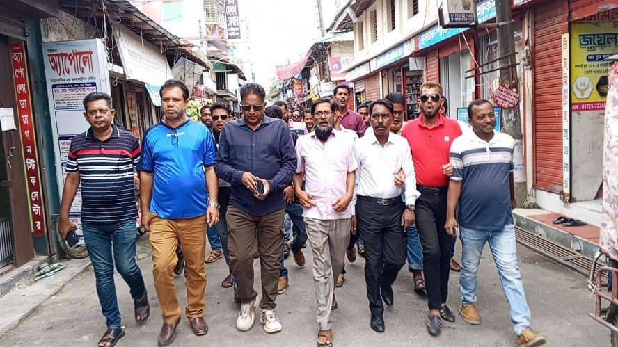 আ.লীগের নৈরাজ্যের প্রতিবাদে বরগুনায় বিক্ষোভ মিছিল