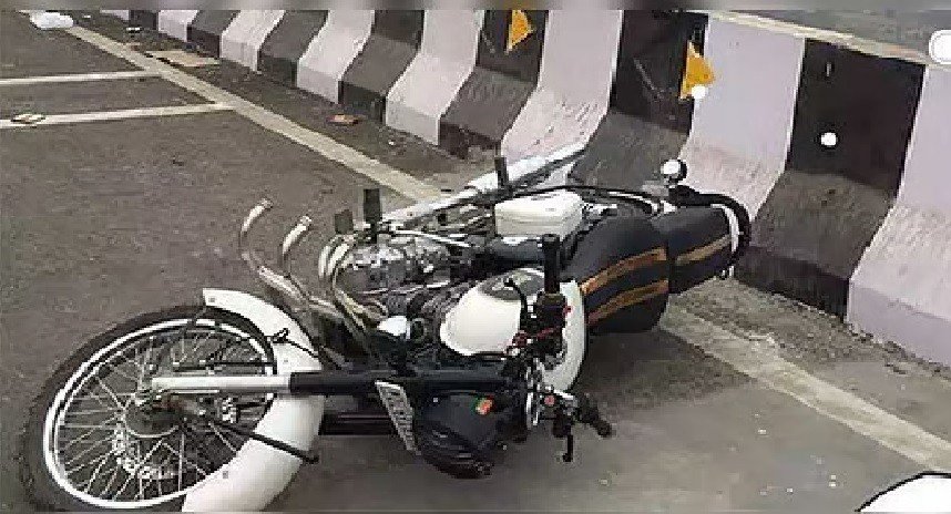 দুর্ঘটনায় জনপ্রিয় লেডি বাইকারের মর্মান্তিক মৃত্যু