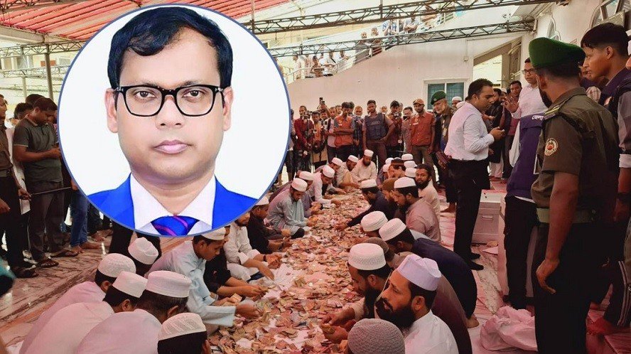 ৭০০ বছরের রীতি ভাঙলেন ডিসি সারওয়ার, হলো প্রকাশ্যে টাকা গণনা