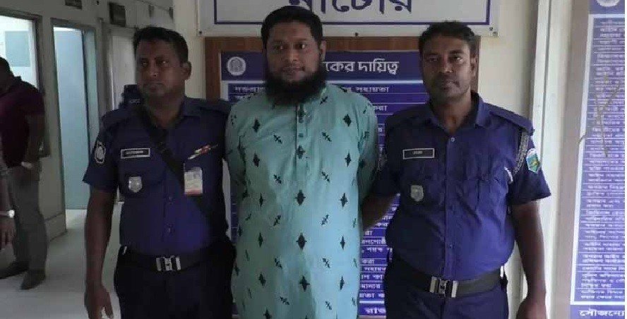 নিষিদ্ধ ছাত্রলীগের সাবেক জেলা সভাপতি গ্রেপ্তার