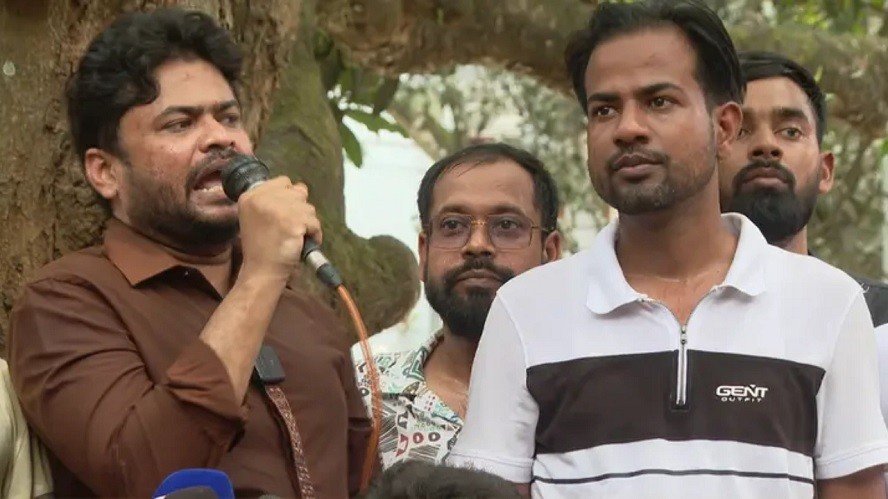 নিষিদ্ধ ছাত্রলীগ নেতাকর্মীদের ধরিয়ে দিলে ১০ হাজার টাকা পুরস্কার ঘোষণা