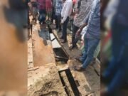 ১৪০ বছরের সোনাহাট সেতুর পাটাতন ভেঙে যান চলাচল বন্ধ, দূর্ভোগ চরমে