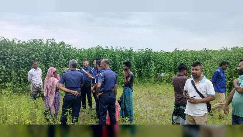 নিখোঁজ ব্যক্তির অর্ধগলিত লাশ উদ্ধার, রহস্যের কিনারা হয়নি