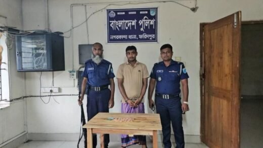 নগরকান্দায় ৮২৫ পিস ইয়াবাসহ মাদক কারবারি আটক