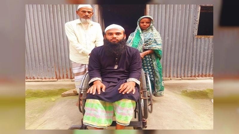 দুই পা পঙ্গু, আসাবুদ্দীন বাঁচাতে এগিয়ে আসায় আহ্বান