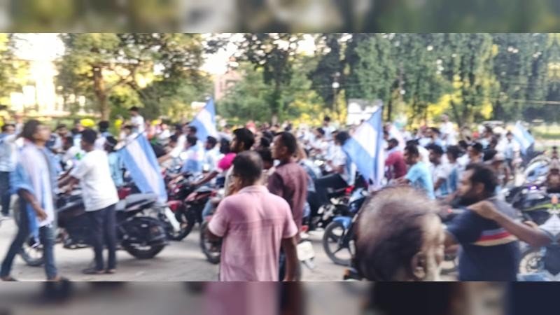 ইবি ক্যাম্পাসে বহিরাগতদের শোডাউন: নিরাপত্তাকর্মীদের মারধর ও হুমকির অভিযোগ