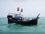 বঙ্গোপসাগরে ৩ দিন ভেসে থাকার পর ১৭ জেলে উদ্ধার