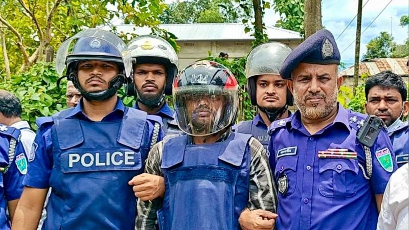 স্ত্রীকে হত্যা করে মাটিতে পুঁতে রাখার অভিযোগে স্বামী গ্রেফতার