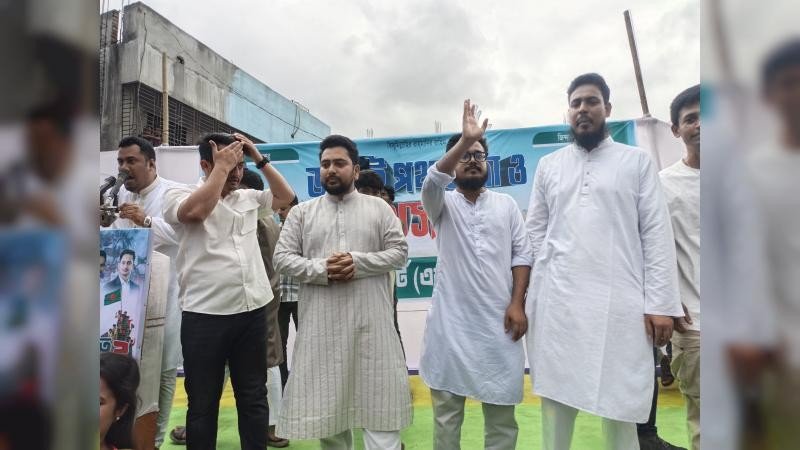 ‘জুলাই আন্দোলনের নেতৃত্ব দাবি করলে গণভোটের রায় বাস্তবায়ন করুন’