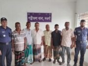 পত্নীতলায় জুয়া খেলার সময় ছয়জন আটক