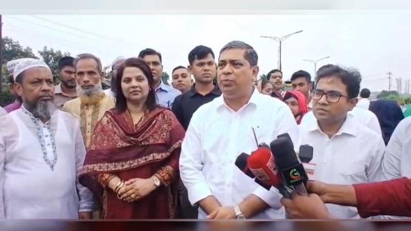 প্রধানমন্ত্রীর নির্দেশে দুর্গন্ধমুক্ত হচ্ছে ঢাকা-আরিচা মহাসড়ক: প্রতিমন্ত্রী