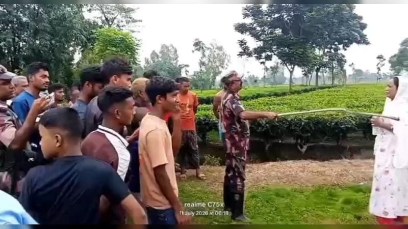 পাটগ্রাম সীমান্তে ৩ জনকে পুশইনের চেষ্টা রুখে দিল বিজিবি ও স্থানীয়রা
