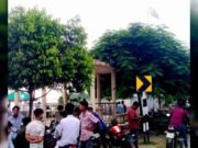 সরিষাবাড়ীতে কালেমা লেখা সাদা পতাকা ঘিরে আলোচনা