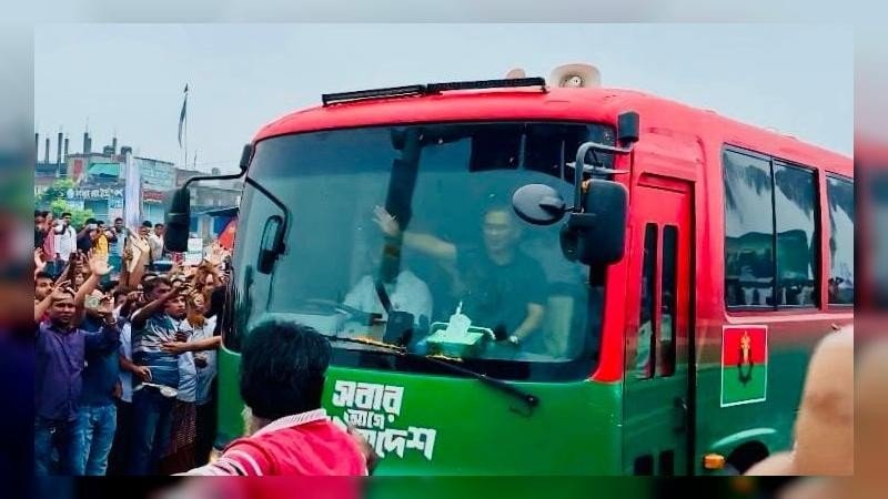 ভাঙ্গায় প্রধানমন্ত্রীকে উষ্ণ অভ্যর্থনা, বিশ্ববিদ্যালয় ও ৬ লেন সড়কের দাবি