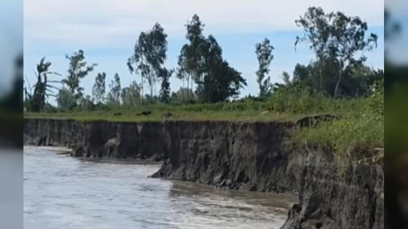 সরিষাবাড়ীতে ভয়াবহ নদীভাঙন, আতঙ্কে হাজারো পরিবার