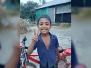 মোবাইল ফোন না দেওয়ায় অভিমান করে শিশুর আত্মহত্যা
