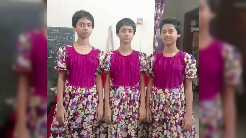বরগুনায় তিন জমজ বোনের বিরল কৃতিত্ব